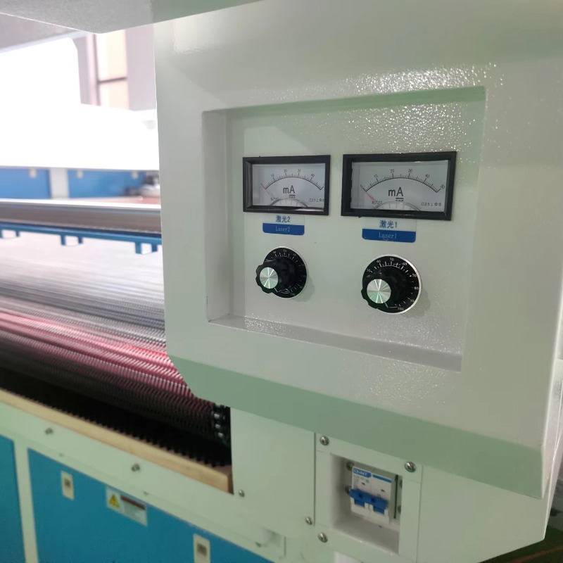 Machine de découpe laser doubl - Home Textile Industry avis et prix